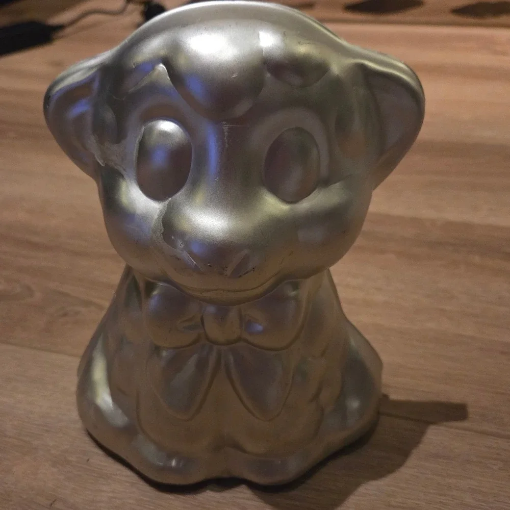 Wilton 1974 Lamb Cake Pan  Model # 506-386 Aluminum‎ Baking Mold